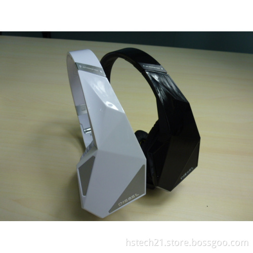 AAA quality Diesel Vektr monster headphones in black,white,red with original boxes and package